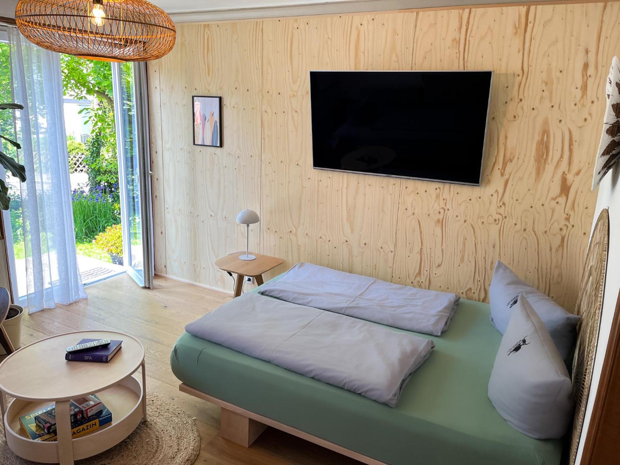 Hacienda Flats - Wunderschoene Ferienwohnungen Am Seewald Friedrichshafen Room photo